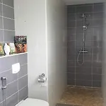 Waterfront One 3* ميميزا بلاج